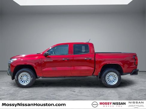 Used 2023 Chevrolet Colorado W/T w/ Advanced Trailering Package RWD image 5