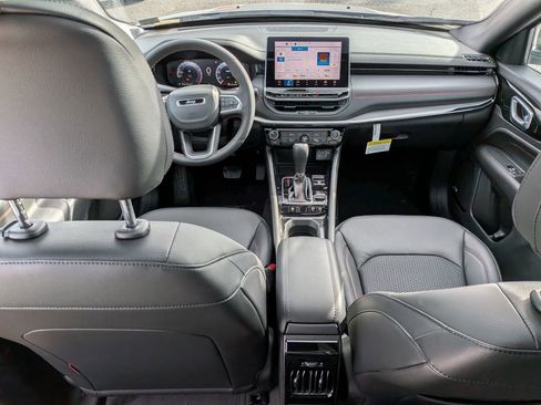 New 2026 Jeep Compass Trailhawk w/ Sun, Sound & Navigation Group image 30