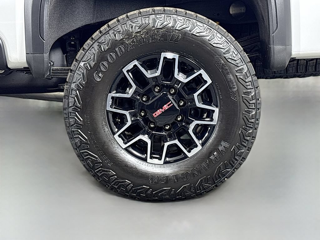 New 2026 GMC Sierra 2500 AT4X AWD/4WD image 32