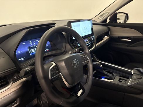 Used 2026 Toyota Grand Highlander AWD image 13