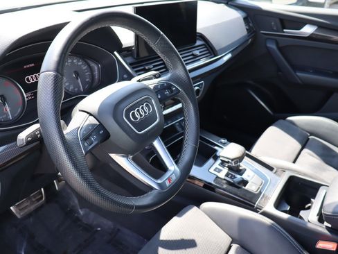 Used 2022 Audi SQ5 Premium AWD/4WD image 9