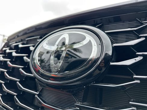 Used 2022 Toyota Highlander XSE image 44