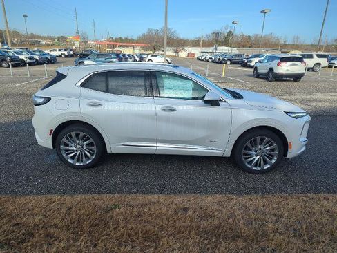 New 2025 Buick Envision Avenir image 8