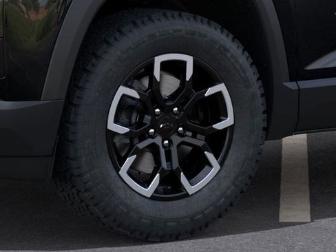 New 2026 Chevrolet Equinox ACTIV AWD/4WD image 9