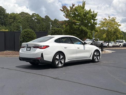Used 2023 BMW i4 eDrive40 w/ Premium Package RWD image 3