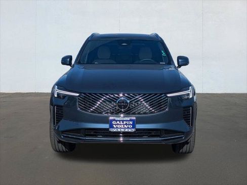 New 2026 Volvo XC90 B6 Plus w/ Protection Package Premier AWD/4WD image 4