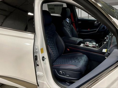 New 2026 Genesis GV80 3.5T e-SC AWD/4WD image 11