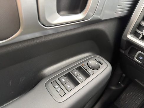 New 2026 Hyundai Santa Fe SE image 34