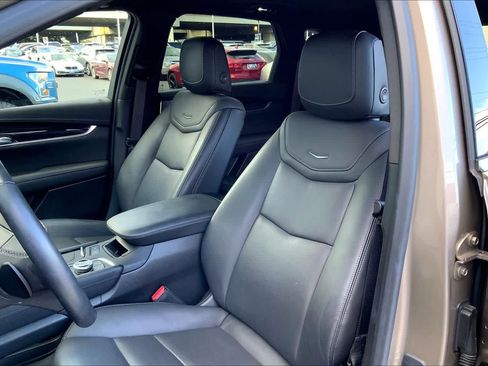 Used 2023 Cadillac XT5 Premium Luxury AWD/4WD image 12