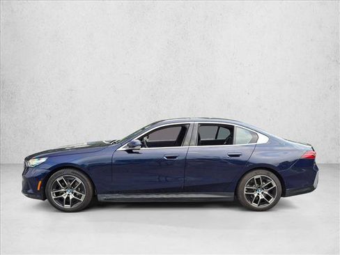 Used 2024 BMW i5 eDrive40i w/ Convenience Package RWD image 8