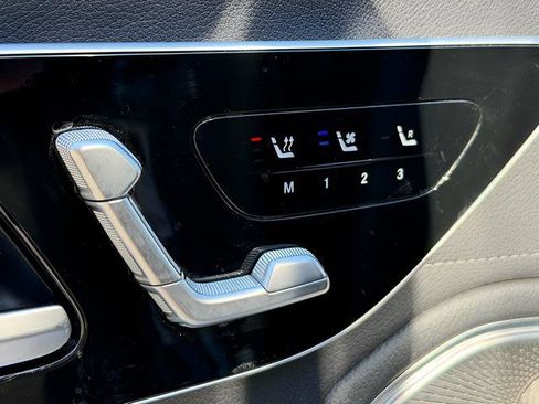 Used 2022 Mercedes-Benz EQS 580 580 image 5