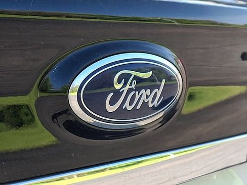 Used 2020 Ford Edge Titanium w/ Class II Trailer Tow Package AWD/4WD image 8