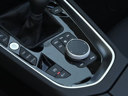 New 2026 BMW Z4 M40i RWD image 28