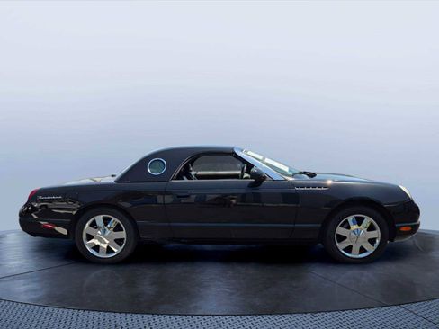 Used 2002 Ford Thunderbird Deluxe RWD image 6