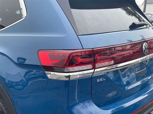 New 2025 Volkswagen Atlas SE image 11