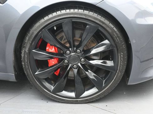 Used 2019 Tesla Model S Performance AWD/4WD image 32