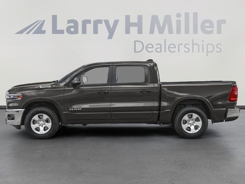 New 2026 RAM 1500 Big Horn AWD/4WD image 3