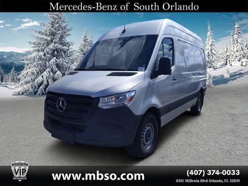 Used 2021 Mercedes-Benz Sprinter 2500 image 5