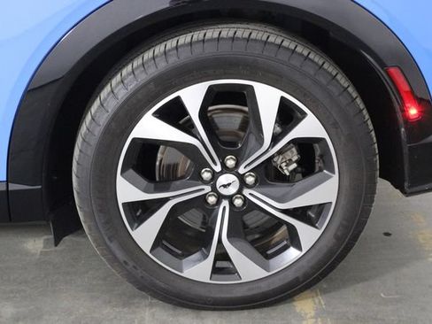 Used 2022 Ford Mustang Mach-E Premium RWD image 40