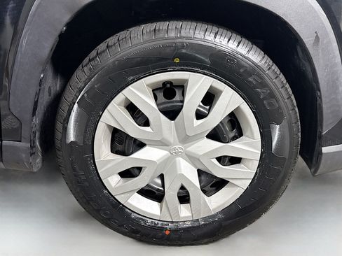 Used 2023 Toyota Corolla Cross L FWD image 30
