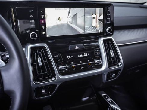Used 2022 Kia Sorento SX FWD image 16