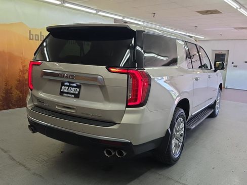 Used 2022 GMC Yukon XL Denali AWD/4WD image 20