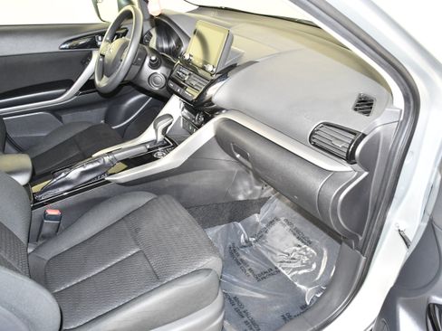 Used 2024 Mitsubishi Eclipse Cross LE AWD/4WD image 30