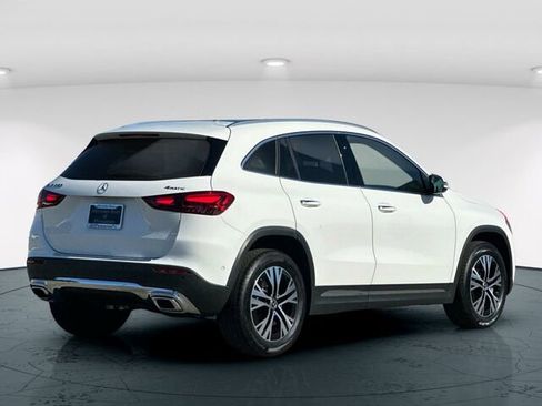 Used 2025 Mercedes-Benz GLA 250 4MATIC image 7