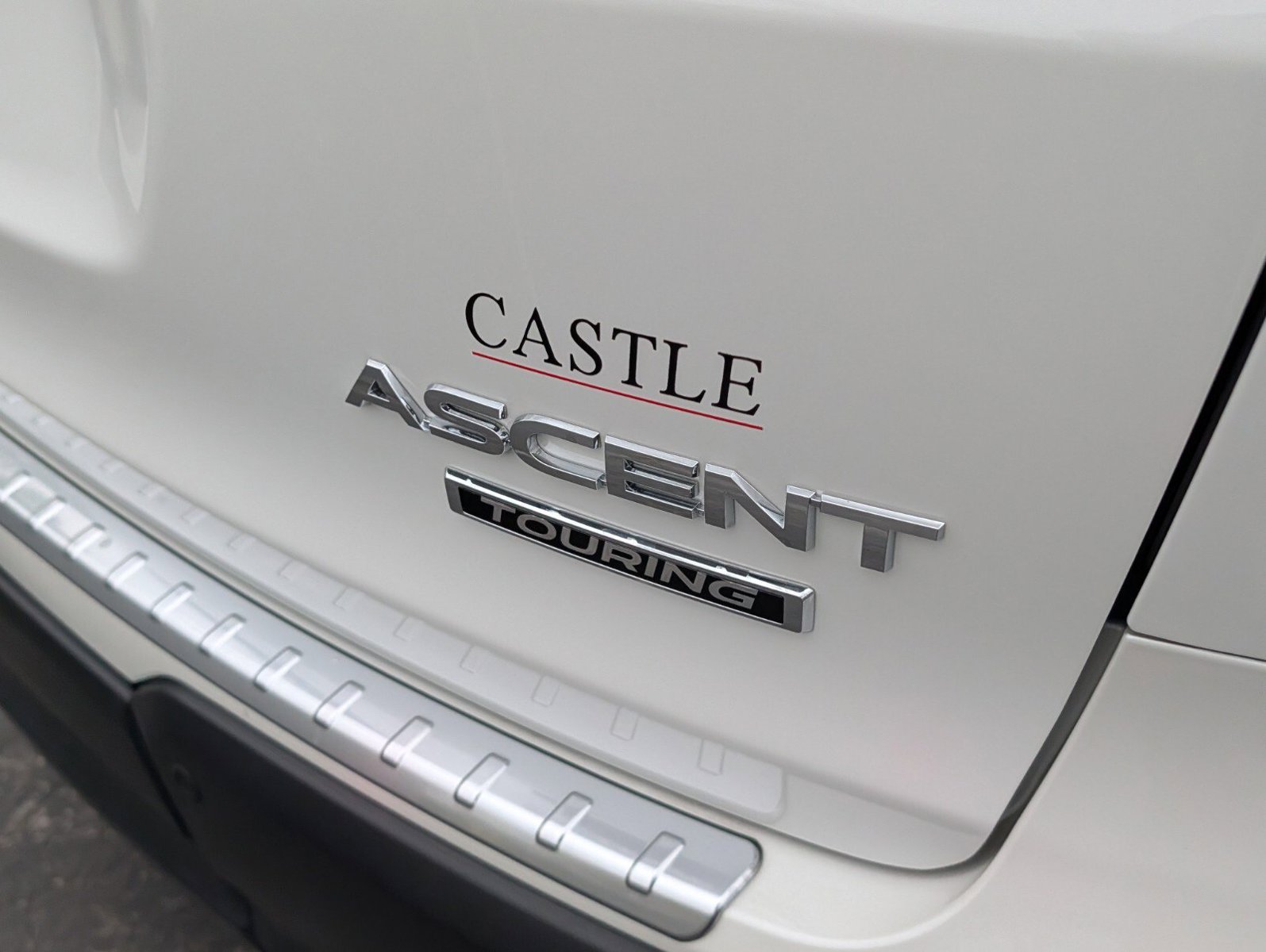Used 2024 Subaru Ascent Touring AWD/4WD image 17