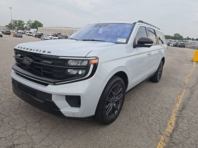 Used 2025 Ford Expedition Max Platinum w/ Stealth Performance Package