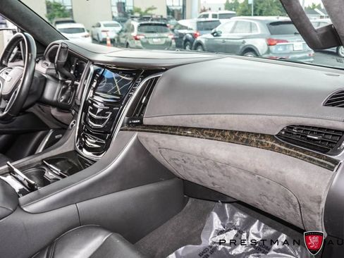 Used 2019 Cadillac Escalade Platinum AWD/4WD image 47