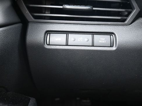 Used 2023 Nissan Altima 2.5 SV image 13