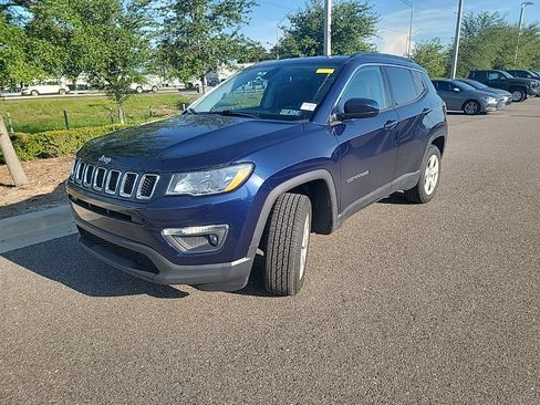 Used 2019 Jeep Compass Latitude w/ Cold Weather Group AWD/4WD image 1