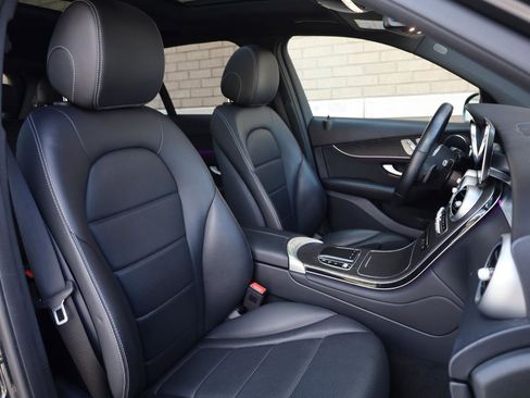 Used 2022 Mercedes-Benz GLC 300 4MATIC image 30