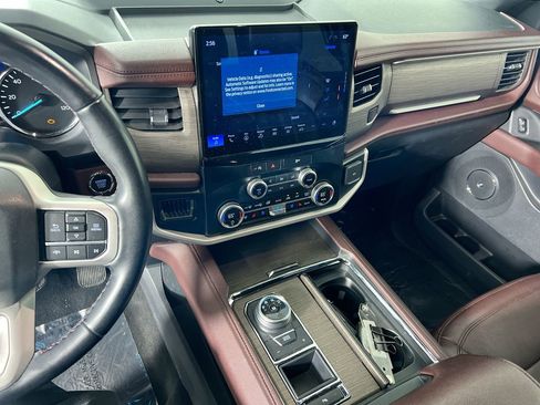 Used 2024 Ford Expedition Max Limited image 24