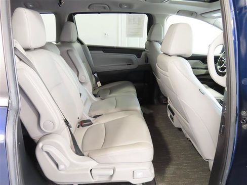 Used 2023 Honda Odyssey Touring image 34