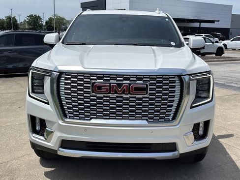Used 2022 GMC Yukon Denali AWD/4WD image 13