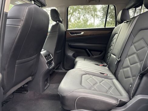 Used 2026 Volkswagen Atlas SE FWD image 27
