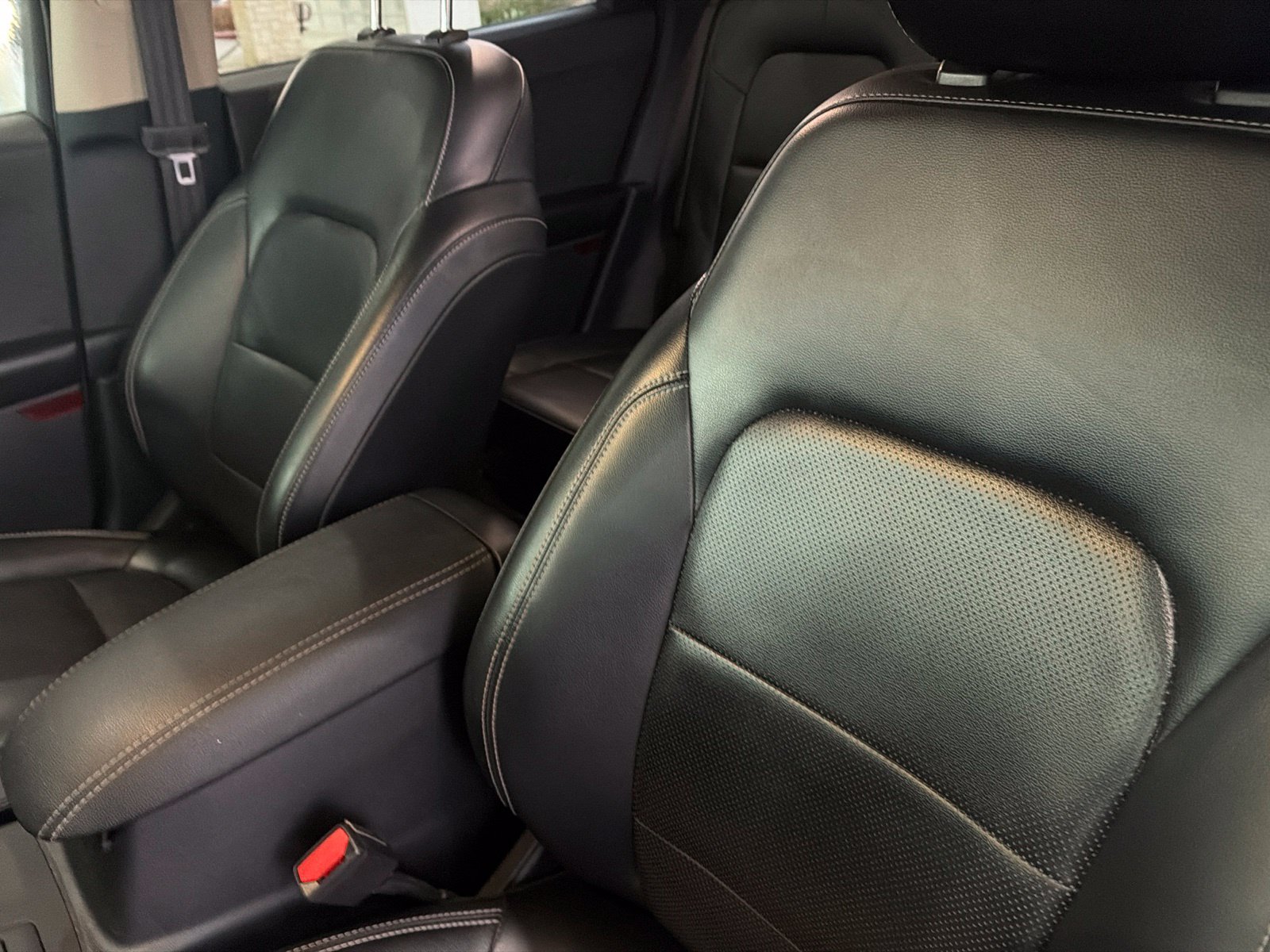 Used 2020 Ford Escape SEL FWD image 12