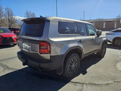 Used 2025 Toyota Land Cruiser 1958 image 5