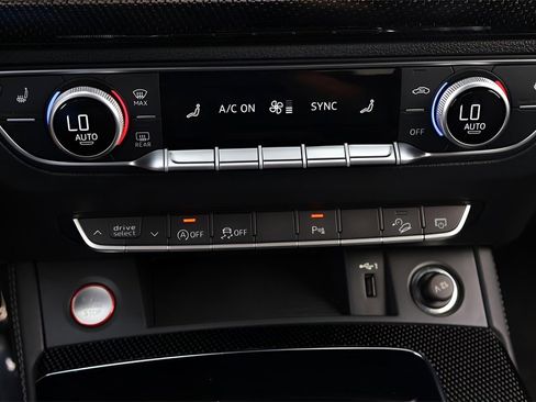 Used 2023 Audi SQ5 Premium Plus w/ Premium Plus Package image 27