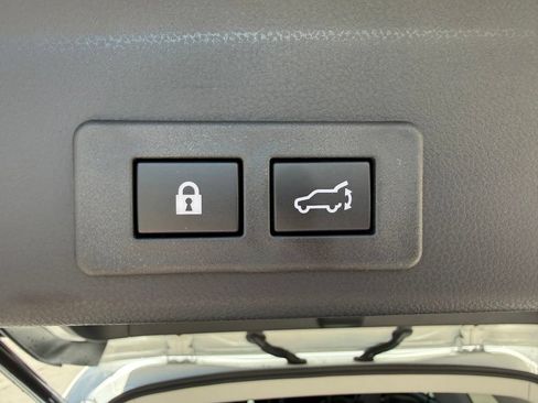 Certified 2026 Subaru Ascent Bronze Edition AWD/4WD image 34