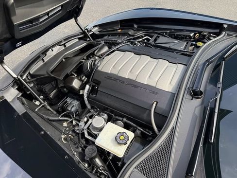Used 2019 Chevrolet Corvette Stingray Coupe RWD image 24