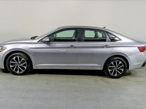 Used 2024 Volkswagen Jetta S FWD image 3