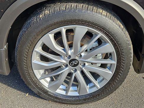 Used 2023 INFINITI QX50 Luxe image 8