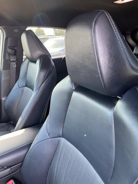 Used 2021 Toyota Venza XLE AWD/4WD image 5