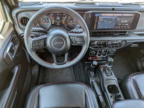 Certified 2024 Jeep Wrangler Unlimited Rubicon image 12