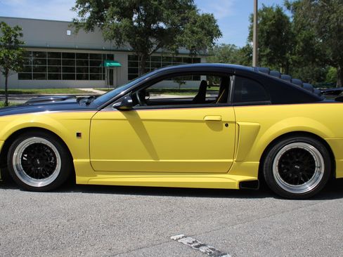 Used 2001 Ford Mustang GT RWD image 10