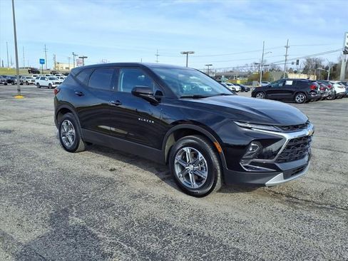 Used 2025 Chevrolet Blazer LT image 6