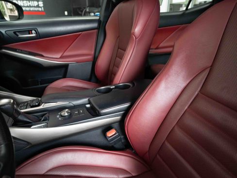 Used 2019 Lexus IS 300 F Sport w/ F Sport Package AWD/4WD image 10